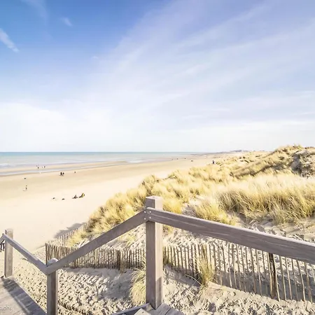 In With Stunning Sea Views, Cleaning Included Apartamento *